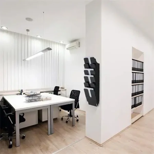 Durable FLEXIPLUS 6 čierna, vertikálna / Držiak na letáky / A4 / 6 priehradok (1700008061)