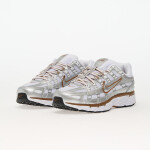 Tenisky Nike W P-6000 White/ Mtlc Silver-Lt British Tan-Sail EUR 38