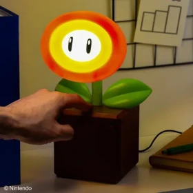 Paladone Super Mario Fire Flower / Stolová lampa / LED / Dotykové ovládanie / USB napájanie / 25 cm (PP14360NNEPM)