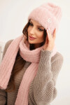 Súprava dámskeho klobúka a dlhého šálu z mäkkej priadze v púdrovo ružovej farbe UNI