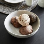 House Doctor Miska Pion svetlá veľká 22 cm