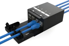 Digitus Konsolidačný box pre keystone moduly / Box / 4X RJ45 keystone / oceľové púzdro / IP20 (DN-93708-4)