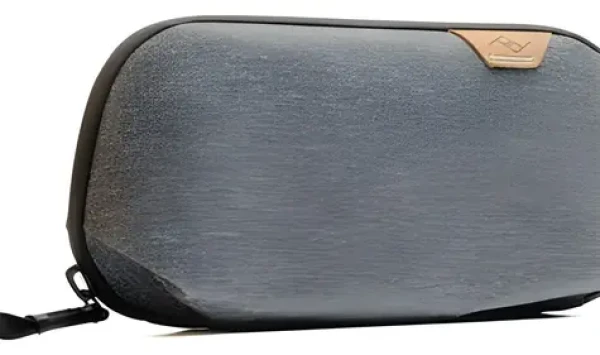 Peak Design Tech Pouch Small Charcoal (tmavo šedá) / Organizér / na káble a drobné príslušenstvo (BTP-S-CH-1)