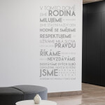 Veselá Stena Samolepka V tomto dome Farba: šedá, Veľkosť: 100 x 207 cm