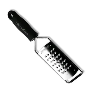 Microplane Gourmet Grater plátkovacie strúhadlo hviezdna čepeľ čierna / 31.2 x 7.5 x 3 cm / jemná nerez oceľ (45009)