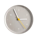 HAY Nástěnné hodiny Grey Recycled