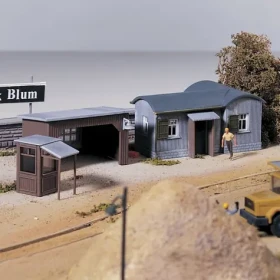 Piko 61127 Authentic Edition - Obchodná kancelária pieskovne E. Blum