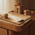 Ferm Living Prebaľovací pult na komodu Tilu Natural Oak