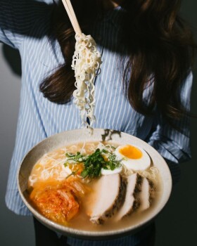 Vilgain Instantná rezancová polievka ramen BIO – 66 g