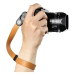 Peak Design Cuff Amber / Remienok na zápästie / kožený / pre fotoaparáty (LRS-WR-AM-1)