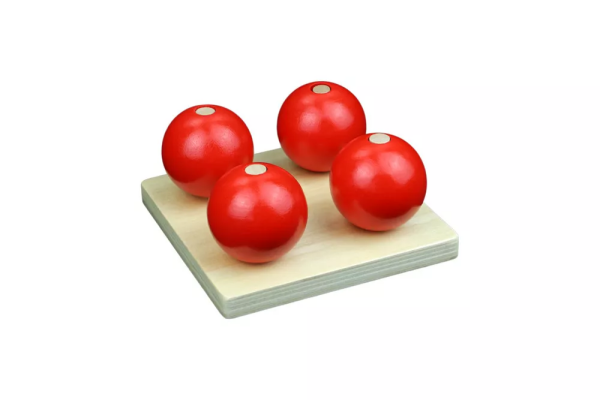 Moyo Montessori Moyo Montessori Drevené gule na kolíkoch - červené