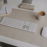 Eulenschnitt Podložka na pracovní stůl Heart Taupe 80 x 40 cm