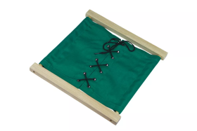 Moyo Montessori Moyo Montessori Zapínací rám s tkaničkou
