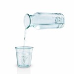 Eva Solo Karafa z recyklovaného skla s korkovou zátkou 1 l