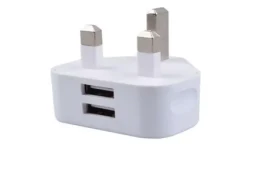 MicroConnect Nabíjačka s UK zástrčkou s dvoma USB portami biela / 2.1A / 5V (PETRAVEL36)