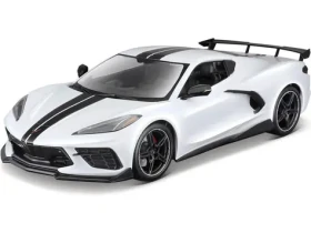 Maisto Chevrolet Corvette Stingray Coupe (High Wing) 2020 biela
