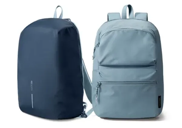 XD Design Switch 2v1 svetlo modrá / Mestský batoh / do 16" / 22 L (P706.3315)