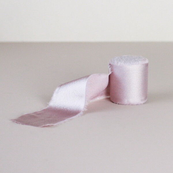 Bella Rose Saténová stuha 4 cm – Lilac (4,5 m)