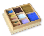 Moyo Montessori Moyo Montessori Dekanomický štvorec s krabičkou