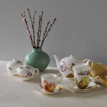 Royal Copenhagen Porcelánová šálka s podšálkou Flora Iris 270 ml