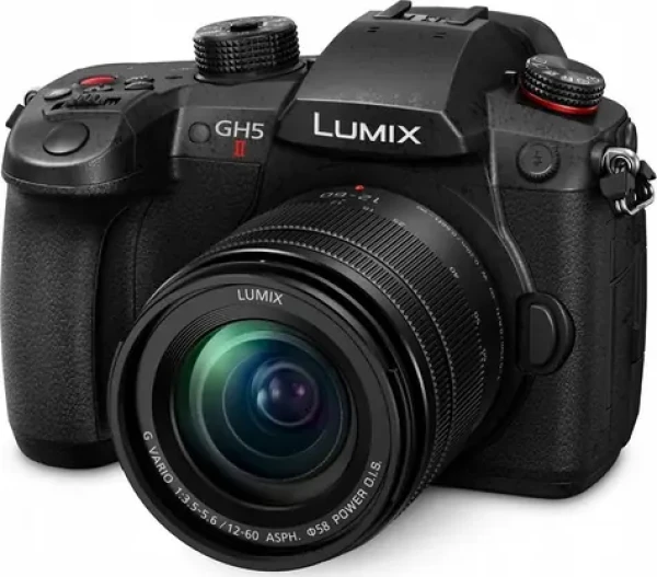 Panasonic Lumix GH5 II + 12-60mm F3.5-5.6 čierna / Fotoaparát / Set s objektívom / 20,3 Mpx / Live MOS (DC-GH5M2ME)