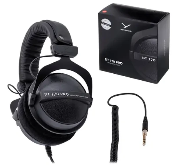 Beyerdynamic DT 770 PRO 250 OHM Black Limited Edition / Uzavreté slúchadlá / 3.5mm jack / 3 m (43000221)