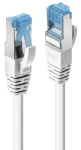 Lindy Cat6A S/FTP 0,3 m bílá / Patch kabel / RJ45-RJ45 / PIMF / LSZH (47190)