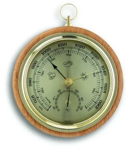 TFA 45.1000.05 - Barometer s teplomerom 108 mm na zavesenie - buk (TFA45.1000.05)