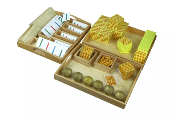Moyo Montessori Moyo Montessori Kompletná sada zlatého perlového materiálu