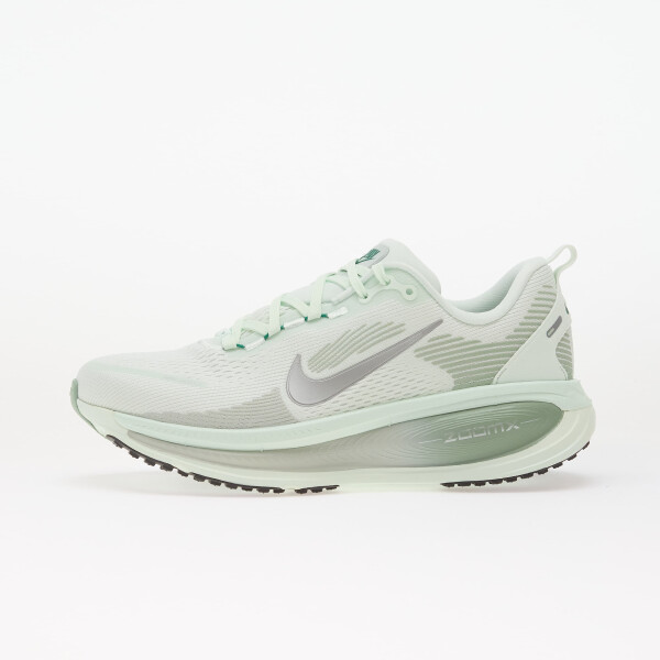 Tenisky Nike Vomero 18 Barely Green/ Metallic Silver-Steam EUR 40
