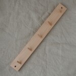 Eulenschnitt Drevený vešiak so stojančekom na karty 42 cm
