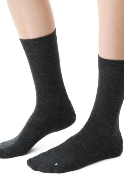 DÁMSKE PONOŽKY Z MERINO VLNY 130 GRAFITOVÁ MELANŽ 35-37
