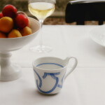 Royal Copenhagen Porcelánový hrnček s uškom MOTIF 330 ml