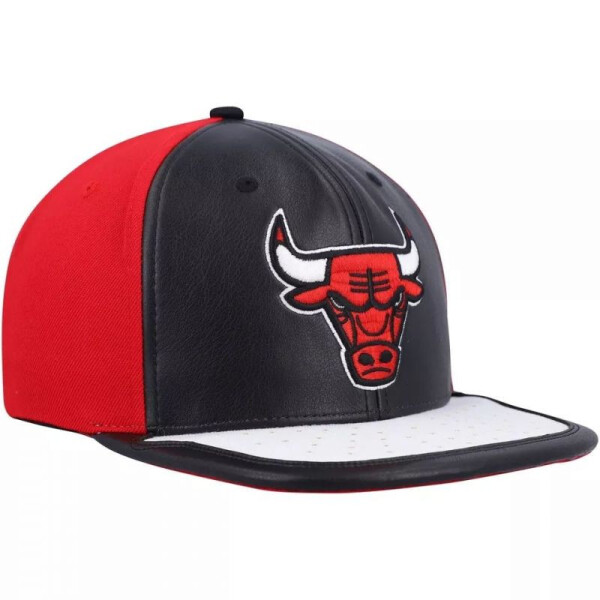 Mitchell & Ness Chicago Bulls NBA Day One Snapback Bulls Cap 6HSSMM19224-CBUBKWH OSFM