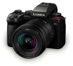 Panasonic Lumix S5 II + LUMIX S 20-60 mm F/3,5-5,6 / Fotoaparát / Set s objektívom (DC-S5M2KE)