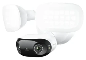 Reolink Floodlight Series F760P / Vonkajšia IP kamera / 16MP / PoE / duálne šošovky / farebné nočné videnie