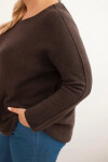 Dámsky plus size sveter s lodičkovým výstrihom hnedý UNI
