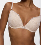 AURA SPOTLIGHT - Push-up podprsenka: pohodlie a sexy dekolt (košíčky A-E) Triumph CREAMY DREAM 90A