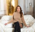 Sexy Koucla knitted sweater with turtleneck Einheitsgroesse