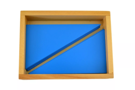 Moyo Montessori Moyo Montessori Krabička s modrými trojuholníkmi