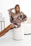 402-8 Sveter pohodlné netopierie šaty - béžové s čiernobielym vzorom L/XL