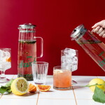 Nicolas Vahé Sklenený džbán so sitkom Cool Drinks 1,5 l