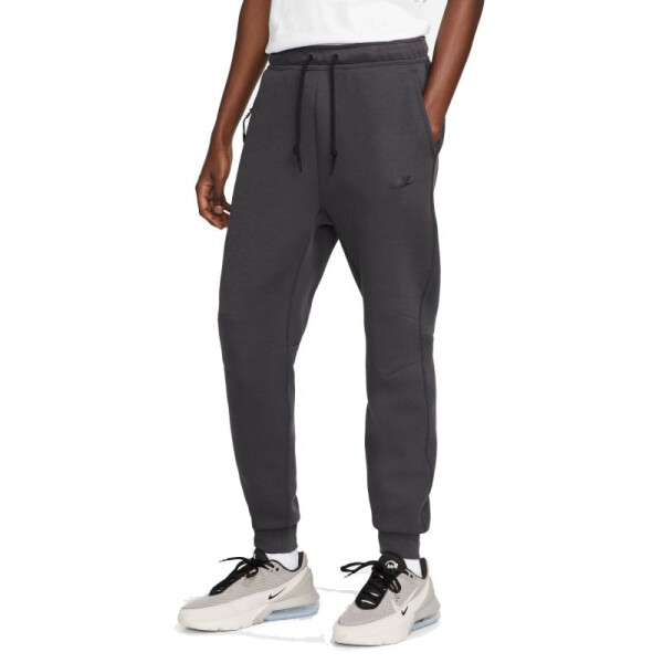 Nike Sportswear Tech Fleece nohavice FB8002-060 cm)