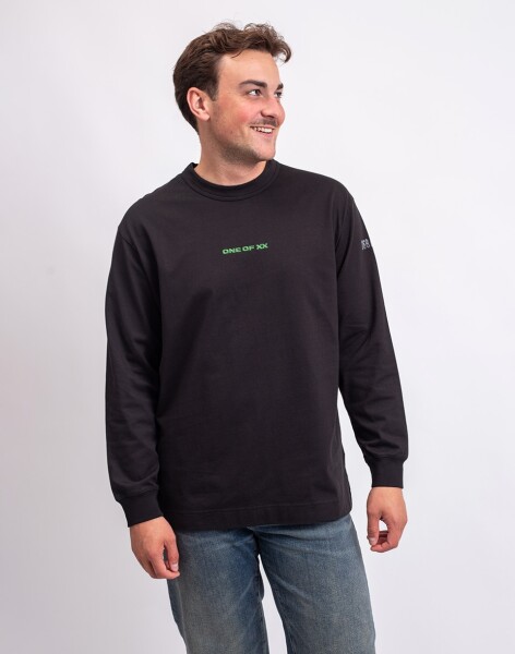 ONE OF XX Longsleeve Tree Faded Black Black L