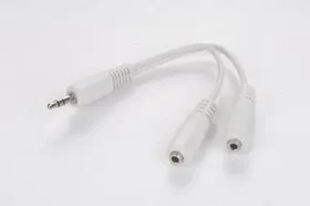 Gembird audio rozdvojka / 1x 3.5 mm M - 2x 3.5 mm F / 10 cm / redukcia / biela (29601031953)