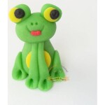 Figúrka na tortu žaba 5x4 cm z kokosovej hmoty - Fagos - Fagos