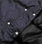 Čierna obojstranná dlhá bunda s kapucňou (p22-6638-1) odstíny fialové 56