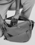 Klättermusen Gaut Messenger Bag Raven