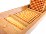 Moyo Montessori Moyo Montessori Úvodný podnos k perlovému materiálu
