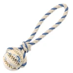 TRIXIE Preťahovacia lopta s pútkom / Bavlna, guma / Priemer 7 cm / Dĺžka 24 cm (G14-3299)